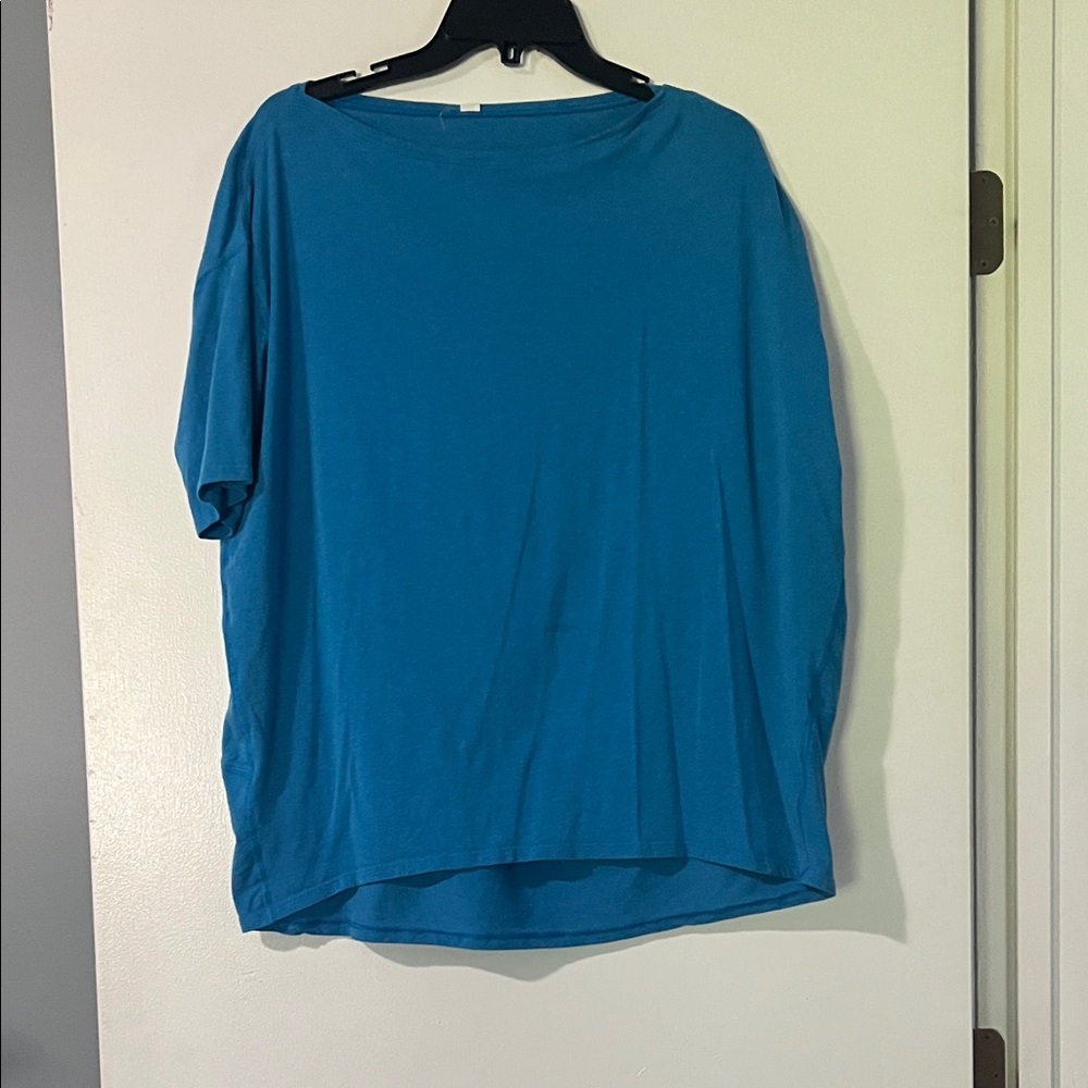 lululemon athletica Blue Short Sleeve Tee